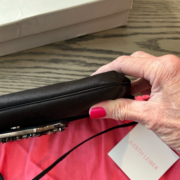 Judith Leiber Black Beaded And Crystal Evening Bag - Picture 6 of 8